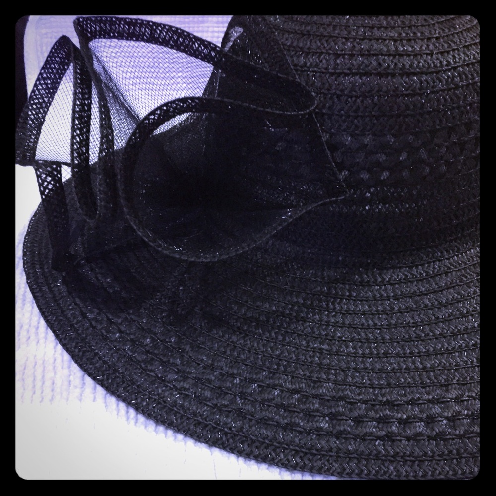 Black hat.